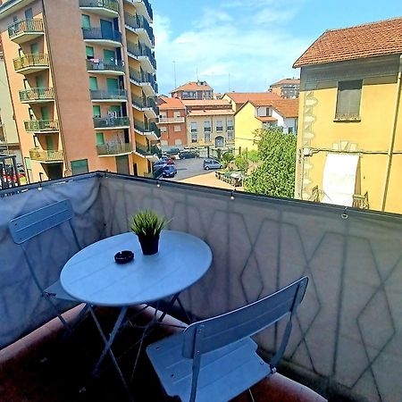 Intero Appartamento Luminoso E Accogliente ! Torino Dış mekan fotoğraf